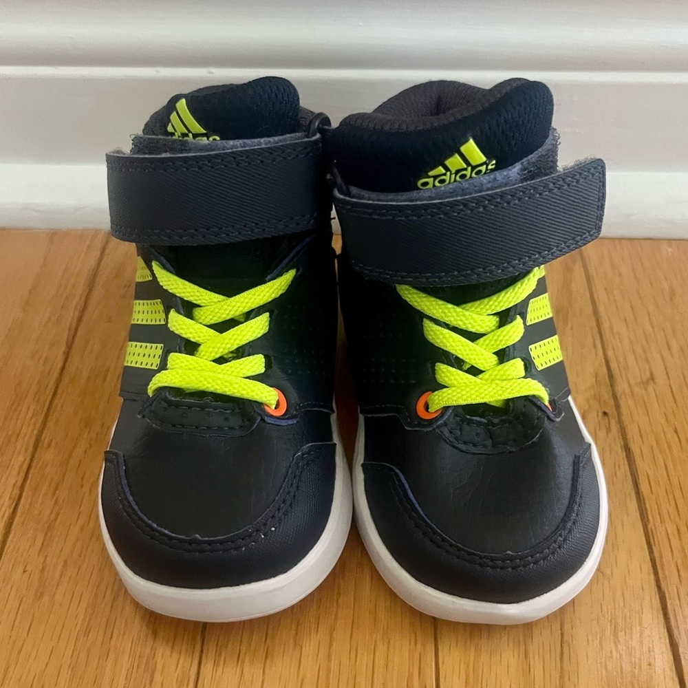 Adidas baby high tops size 4 dark blue with neon accent